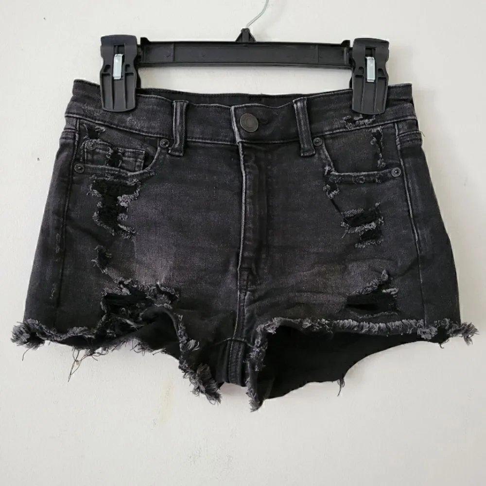 American Eagle Hi-Rise Shortie Black Distressed Shorts Raw Hem 4